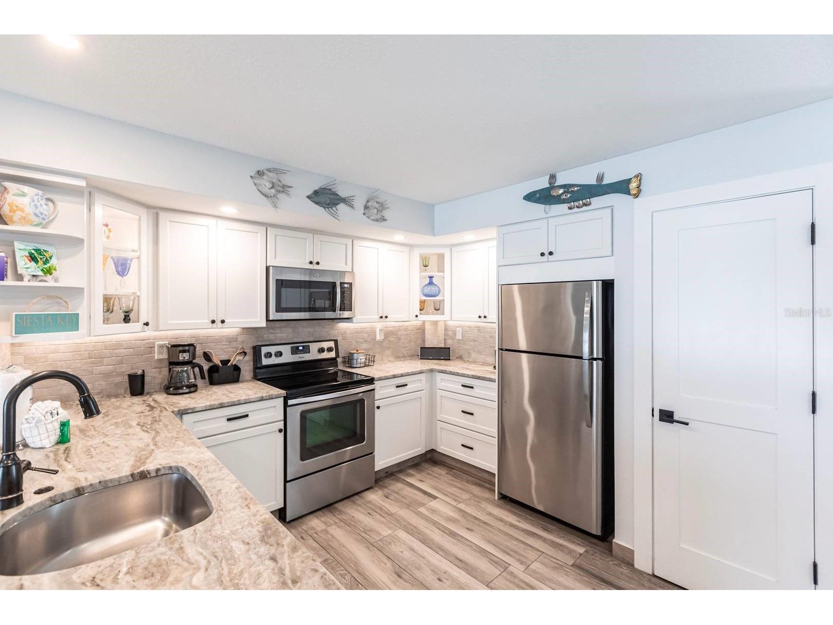 6154 Midnight Pass Road #202 Sarasota FL 34242 TB8466866 image23