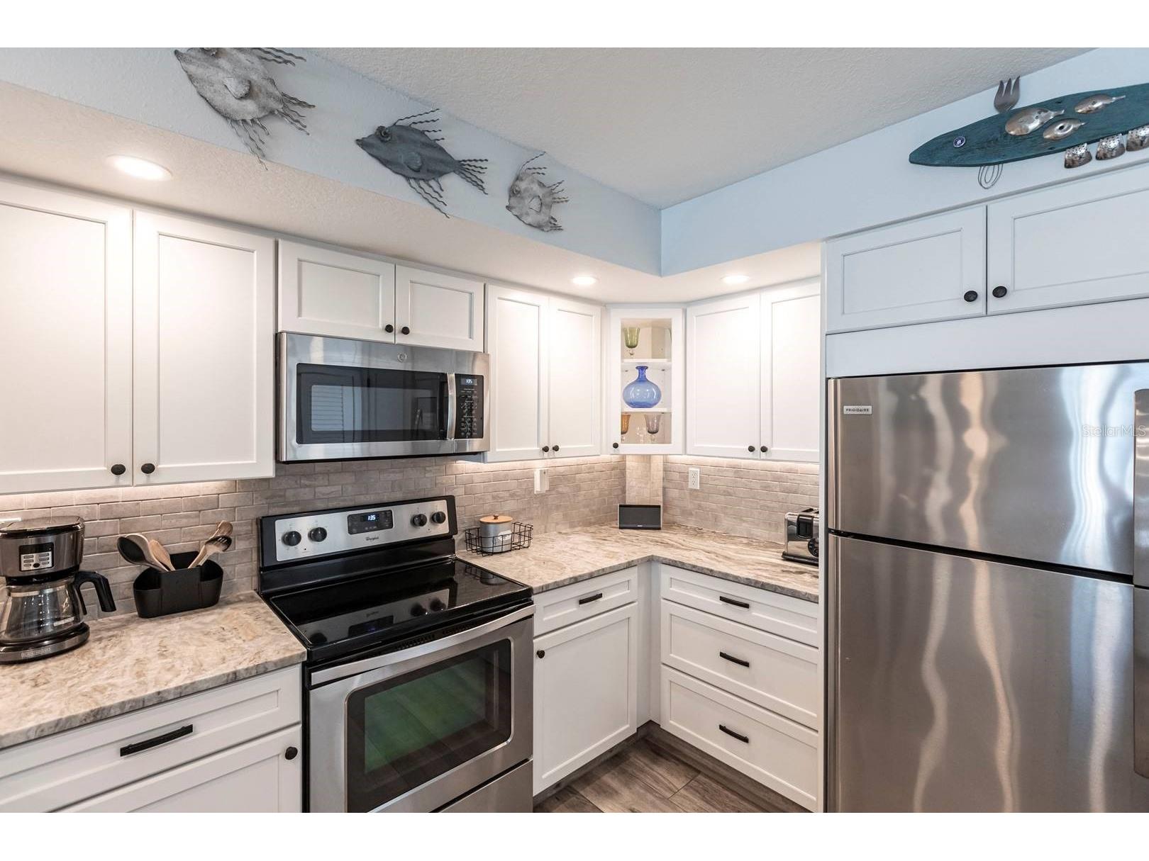 6154 Midnight Pass Road #202 Sarasota FL 34242 TB8466866 image24