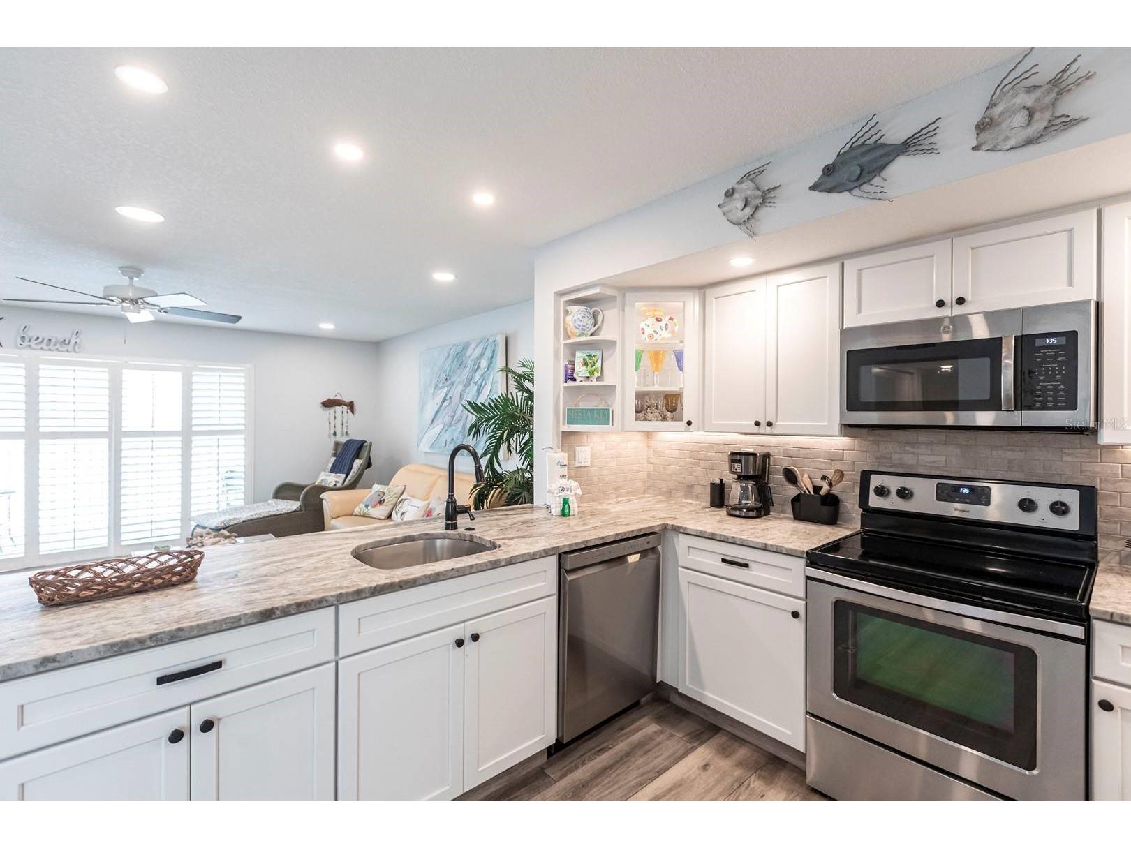 6154 Midnight Pass Road #202 Sarasota FL 34242 TB8466866 image26