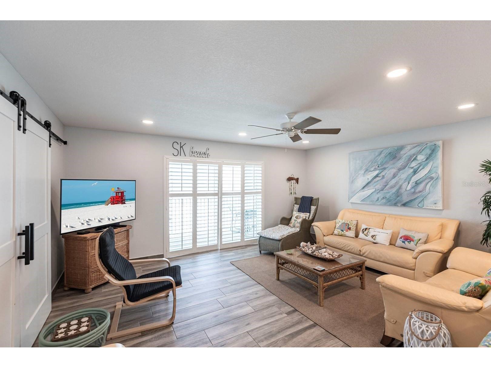 6154 Midnight Pass Road #202 Sarasota FL 34242 TB8466866 image3