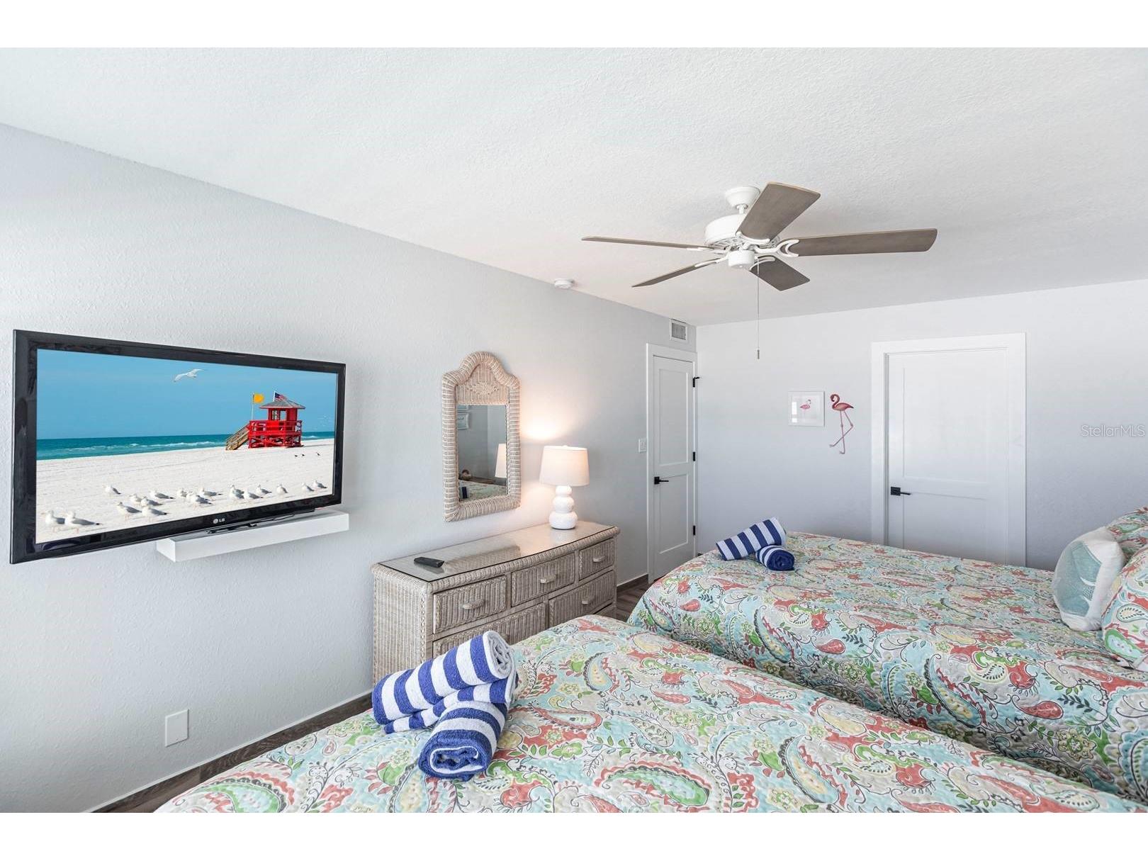 6154 Midnight Pass Road #202 Sarasota FL 34242 TB8466866 image6