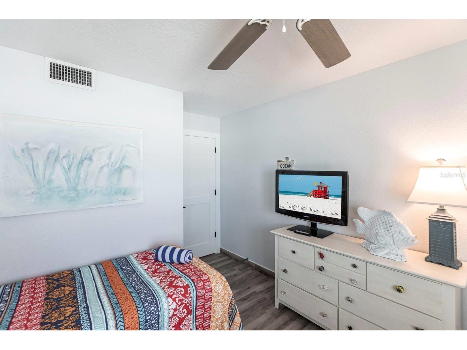 6154 Midnight Pass Road #202 Sarasota FL 34242 TB8466866 image7