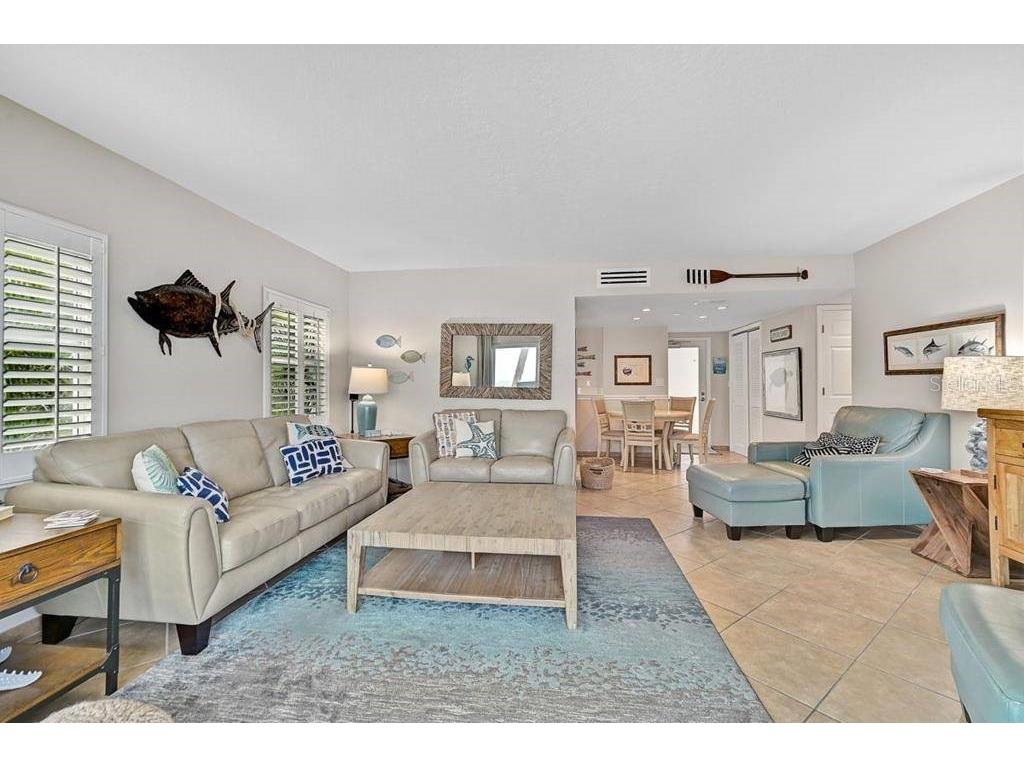 6154 Midnight Pass Road #206 Sarasota FL 34242 TB8466831 image2
