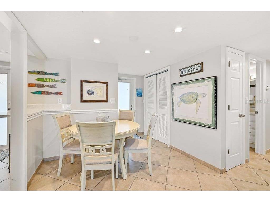 6154 Midnight Pass Road #206 Sarasota FL 34242 TB8466831 image4