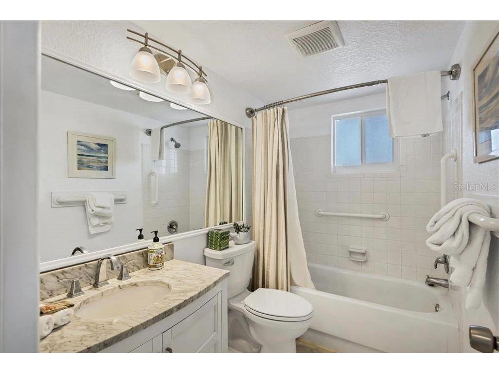 6154 Midnight Pass Road #301 Sarasota FL 34242 TB8466736 image10