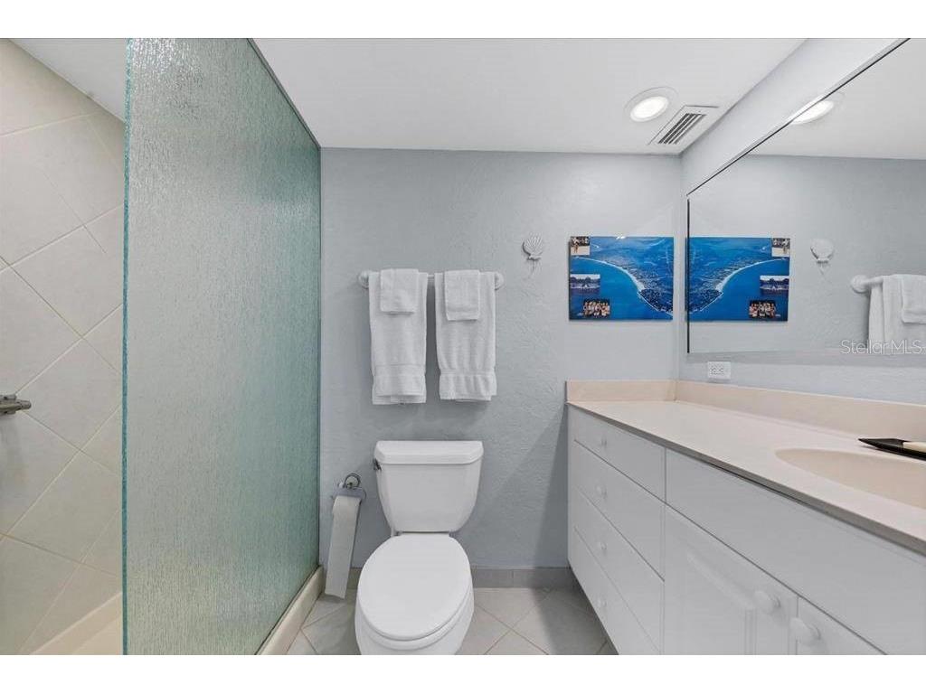 6154 Midnight Pass Road #305 Sarasota FL 34242 TB8466772 image6