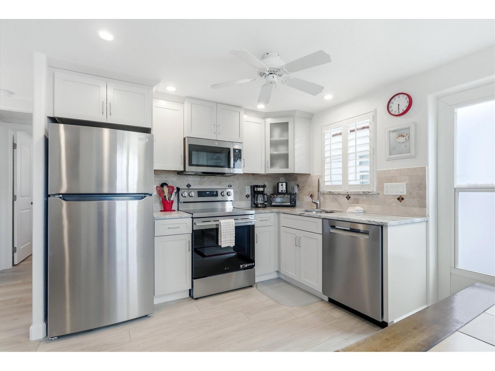 6154 Midnight Pass Road #7C Sarasota FL 34242 - GULF OF MEXICO A4687416 image9