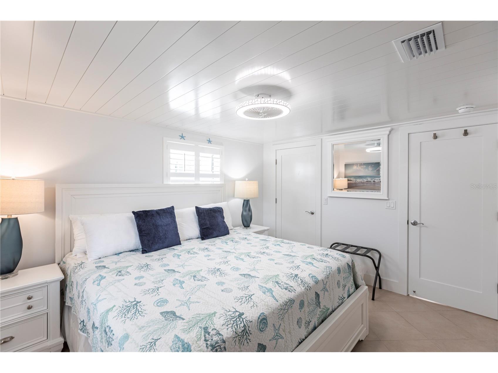 6154 Midnight Pass Road #A1 Sarasota FL 34242 TB8468821 image14