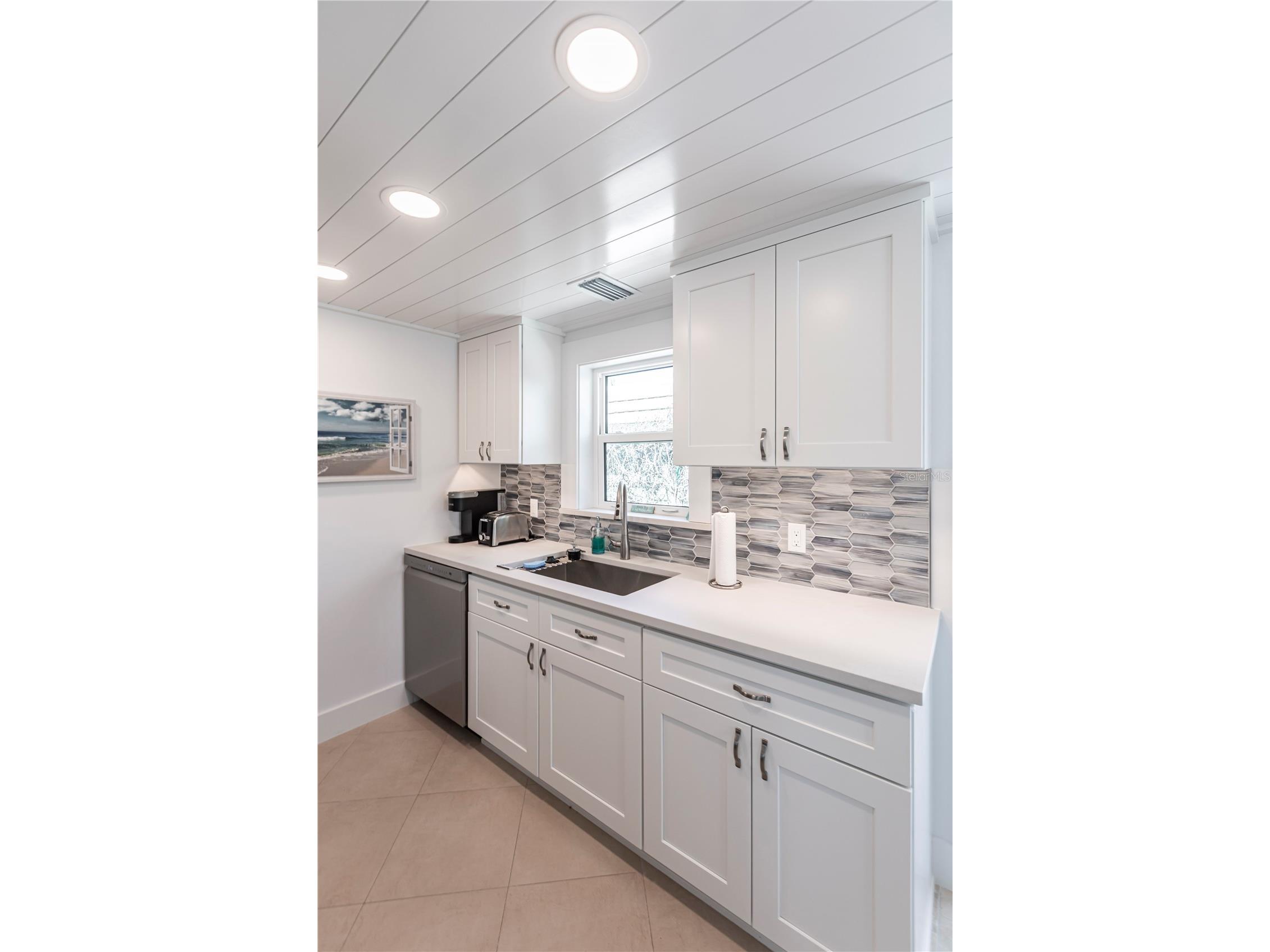 6154 Midnight Pass Road #A1 Sarasota FL 34242 TB8468821 image19