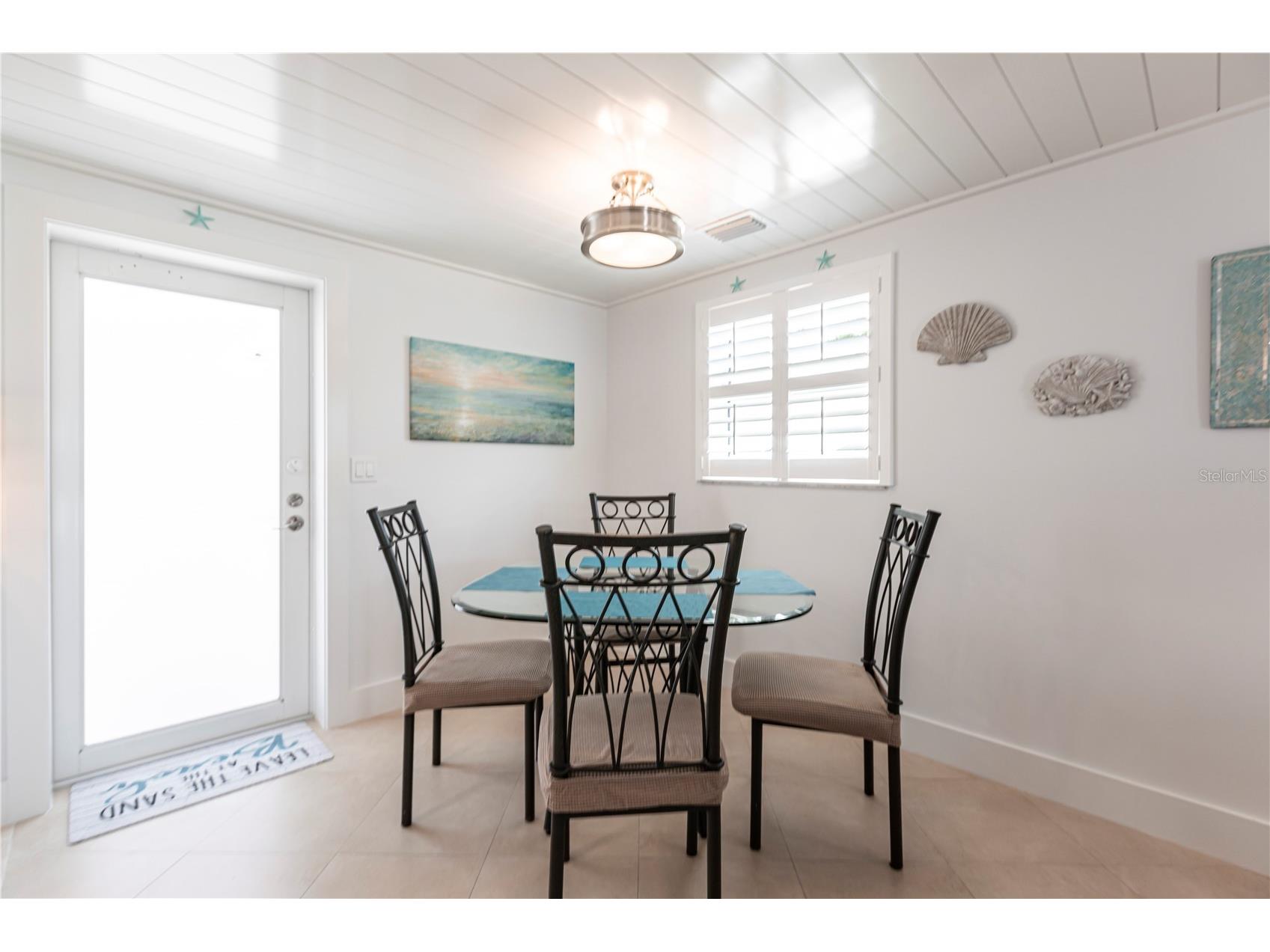 6154 Midnight Pass Road #A1 Sarasota FL 34242 TB8468821 image8