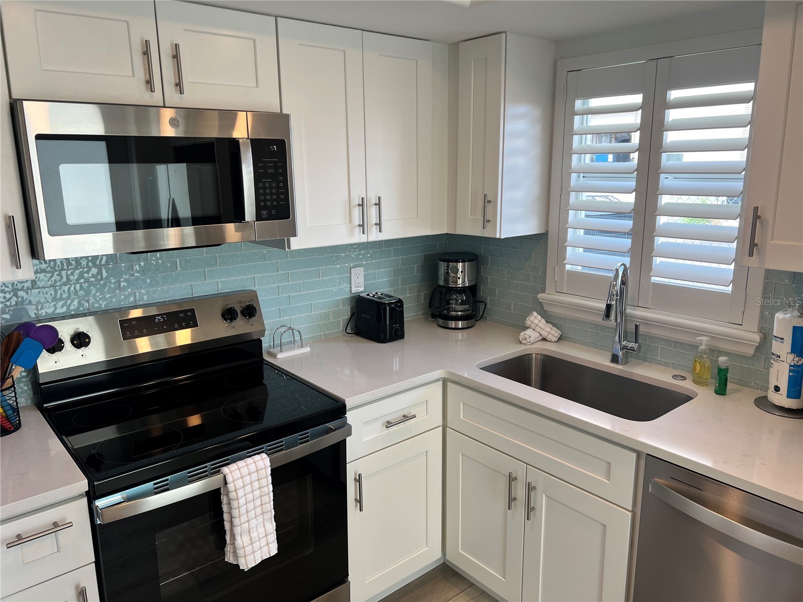 6154 Midnight Pass Road #A15 Sarasota FL 34242 TB8468407 image10