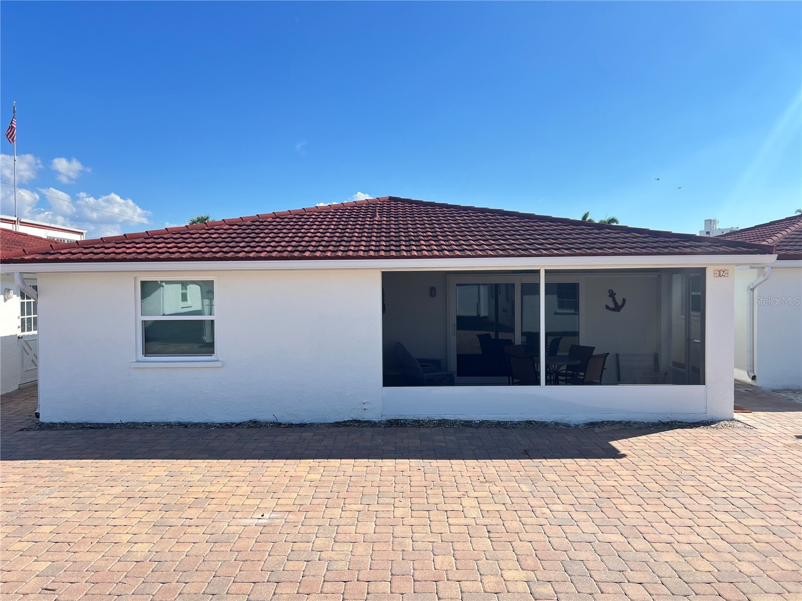 6154 Midnight Pass Road #B02 Sarasota FL 34242 TB8468693 image1