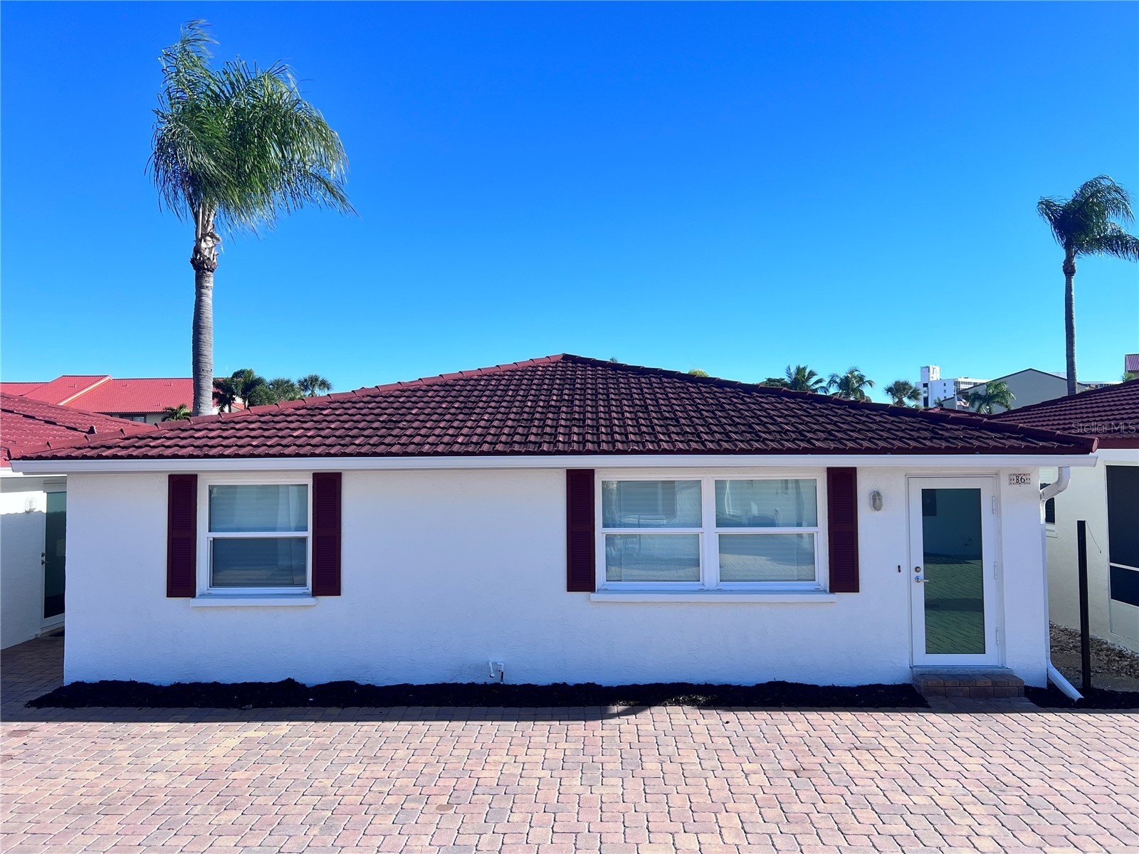 6154 Midnight Pass Road #B06 Sarasota FL 34242 TB8468502 image1