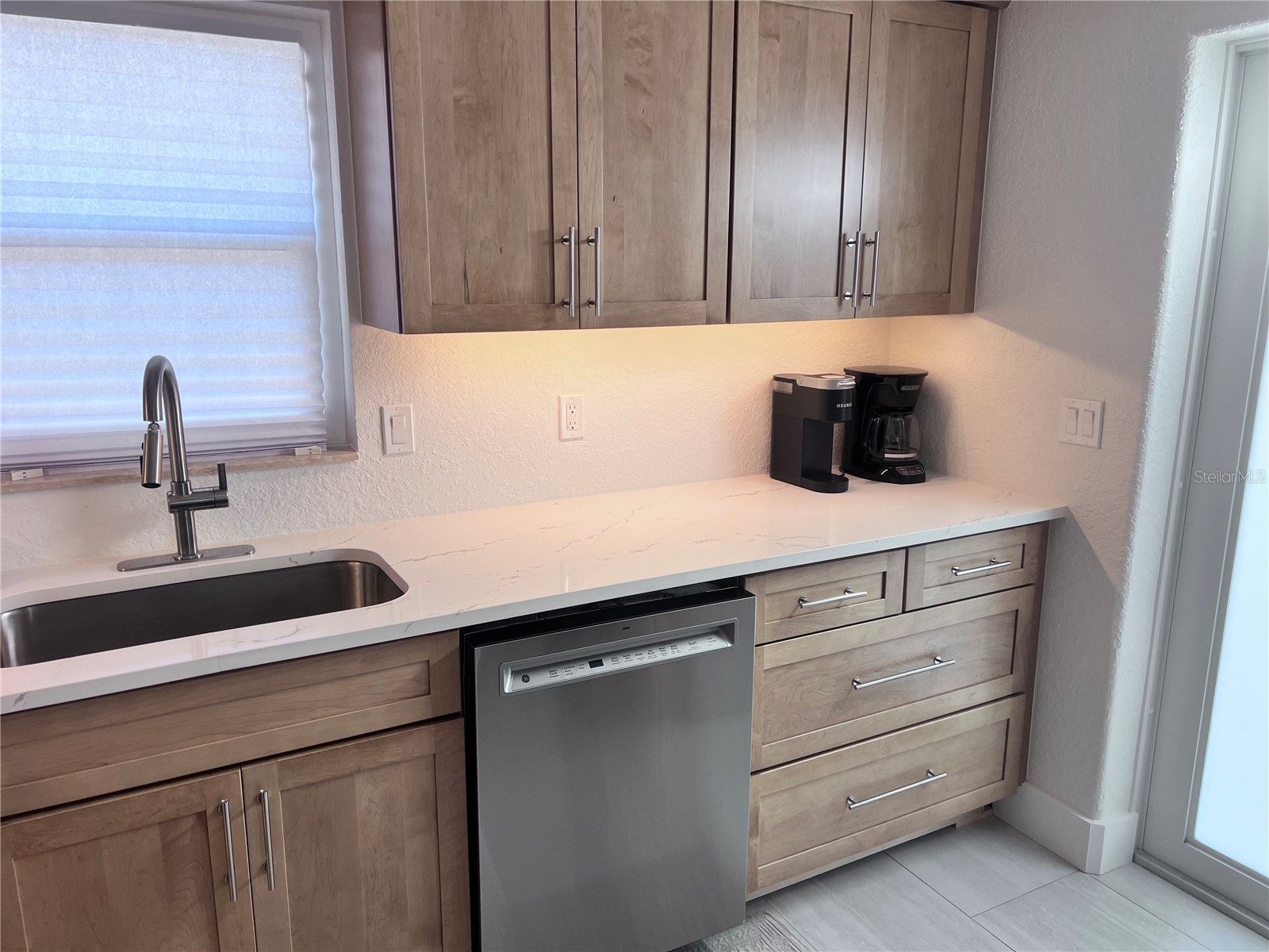 6154 Midnight Pass Road #B06 Sarasota FL 34242 TB8468502 image5