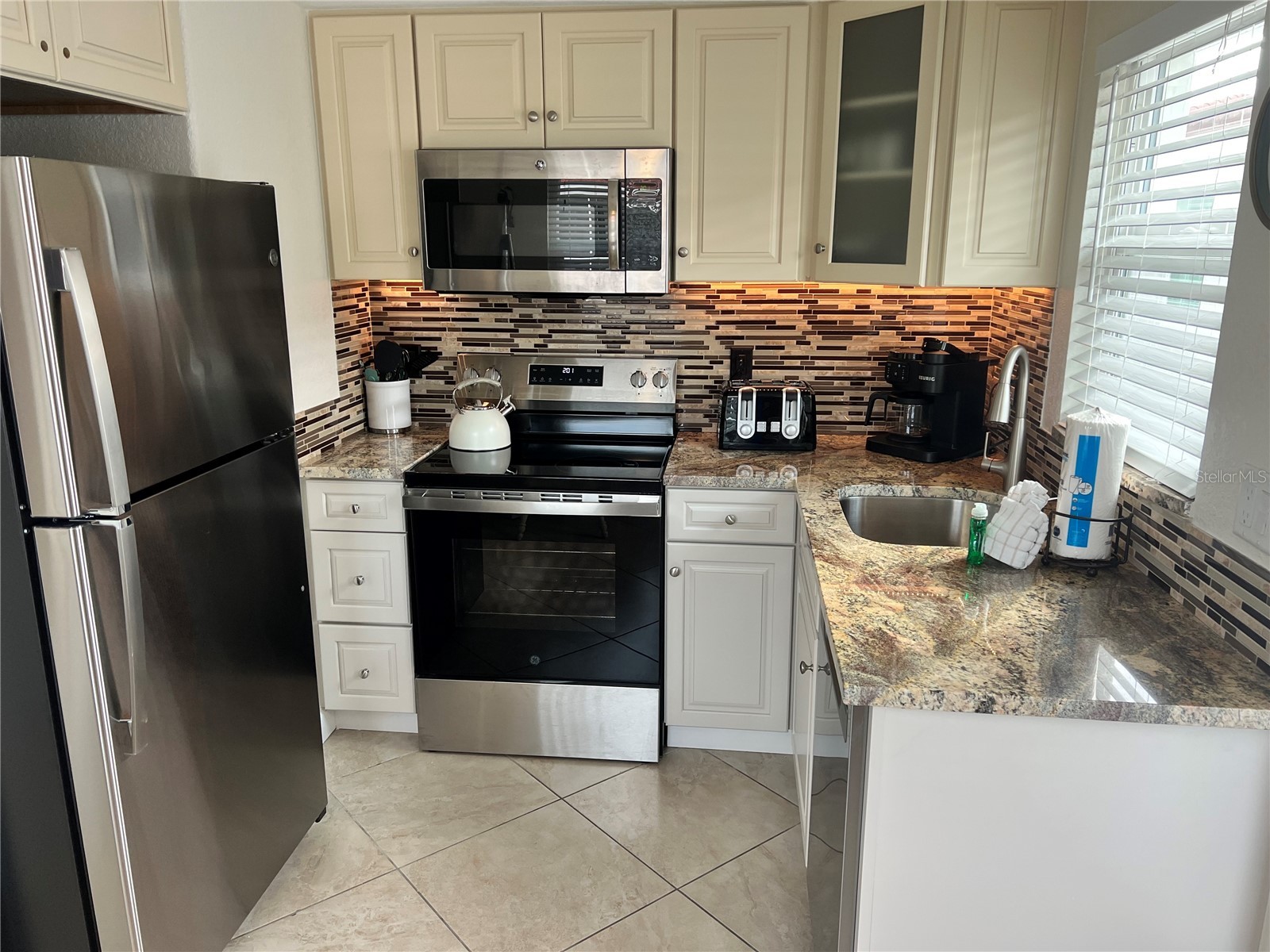 6154 Midnight Pass Road #B07 Sarasota FL 34242 TB8468535 image3