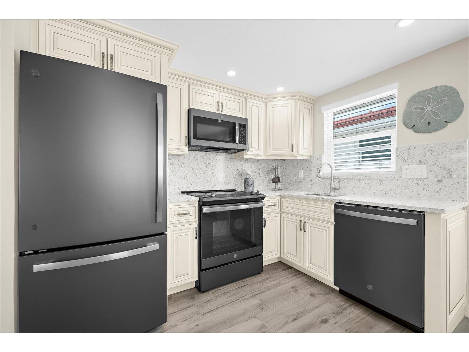 6154 Midnight Pass Road #B1 Sarasota FL 34242 - GULF OF AMERICA A4696503 image8