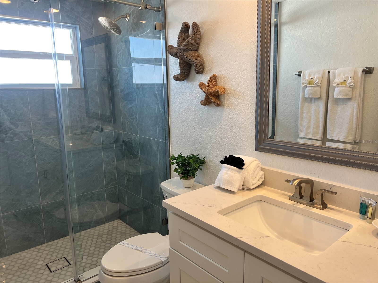 6154 Midnight Pass Road #B11 Sarasota FL 34242 TB8468402 image12