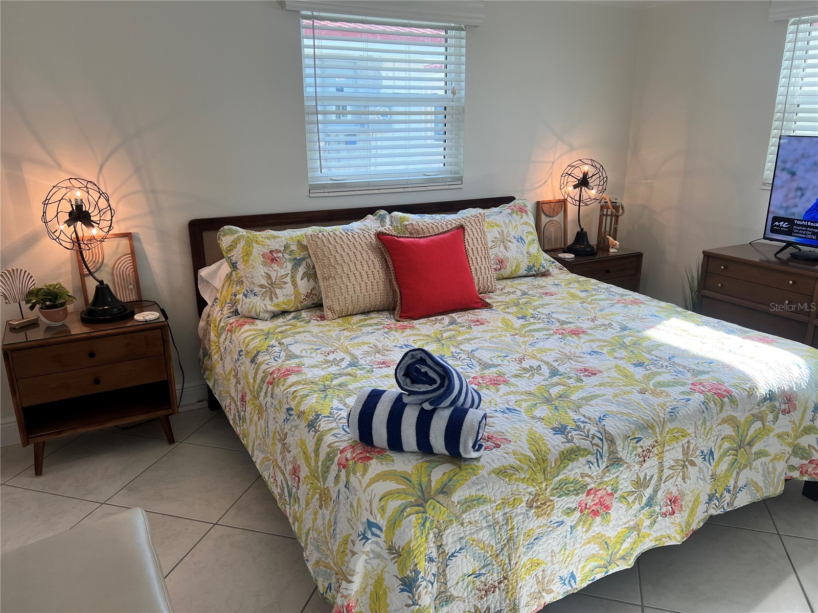 6154 Midnight Pass Road #B16 Sarasota FL 34242 TB8468505 image11