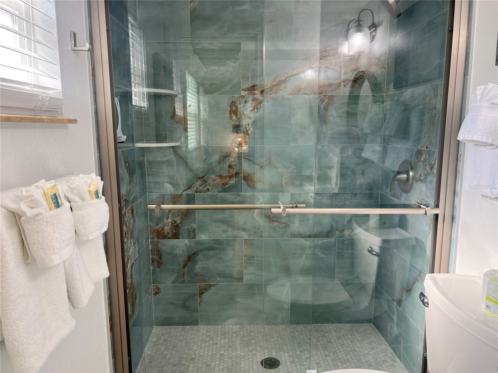 6154 Midnight Pass Road #B16 Sarasota FL 34242 TB8468505 image14