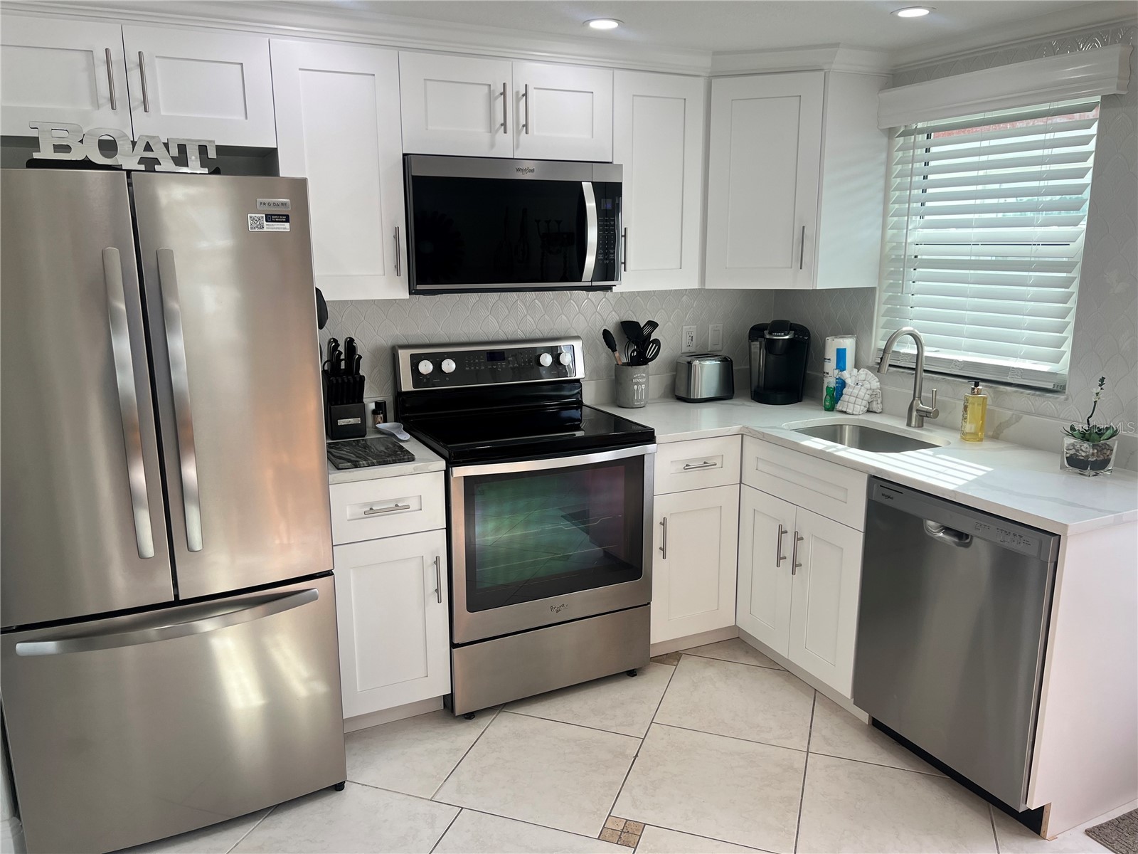 6154 Midnight Pass Road #B16 Sarasota FL 34242 TB8468505 image3