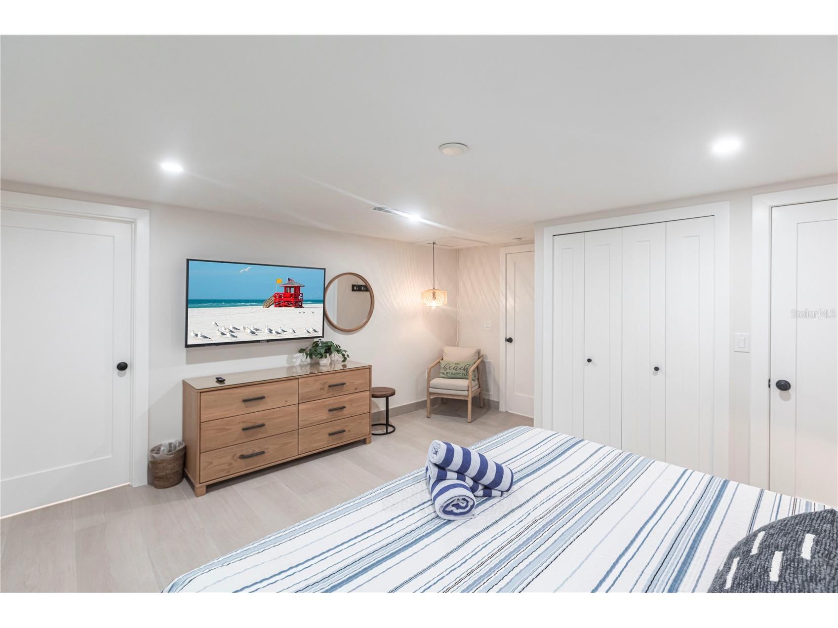 6154 Midnight Pass Road #B18 Sarasota FL 34242 TB8468391 image11