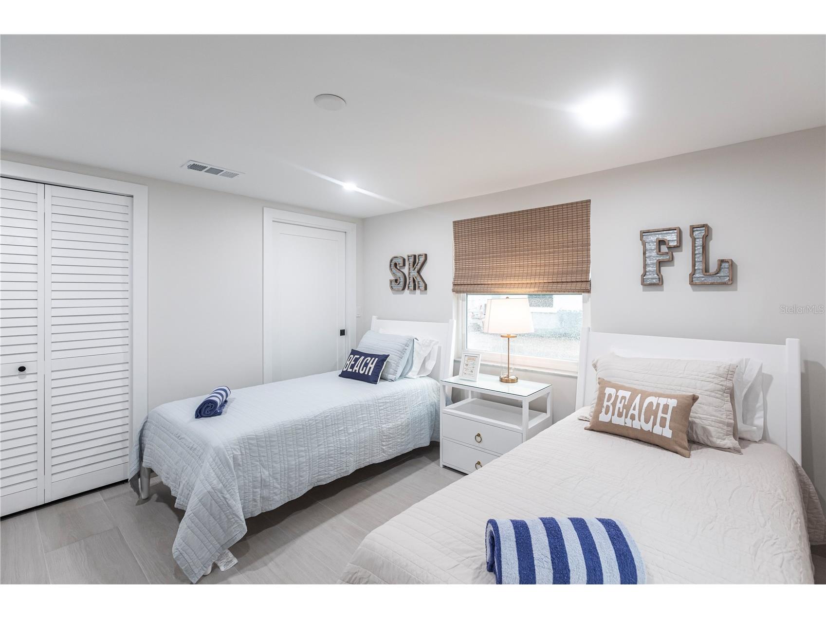 6154 Midnight Pass Road #B18 Sarasota FL 34242 TB8468391 image15