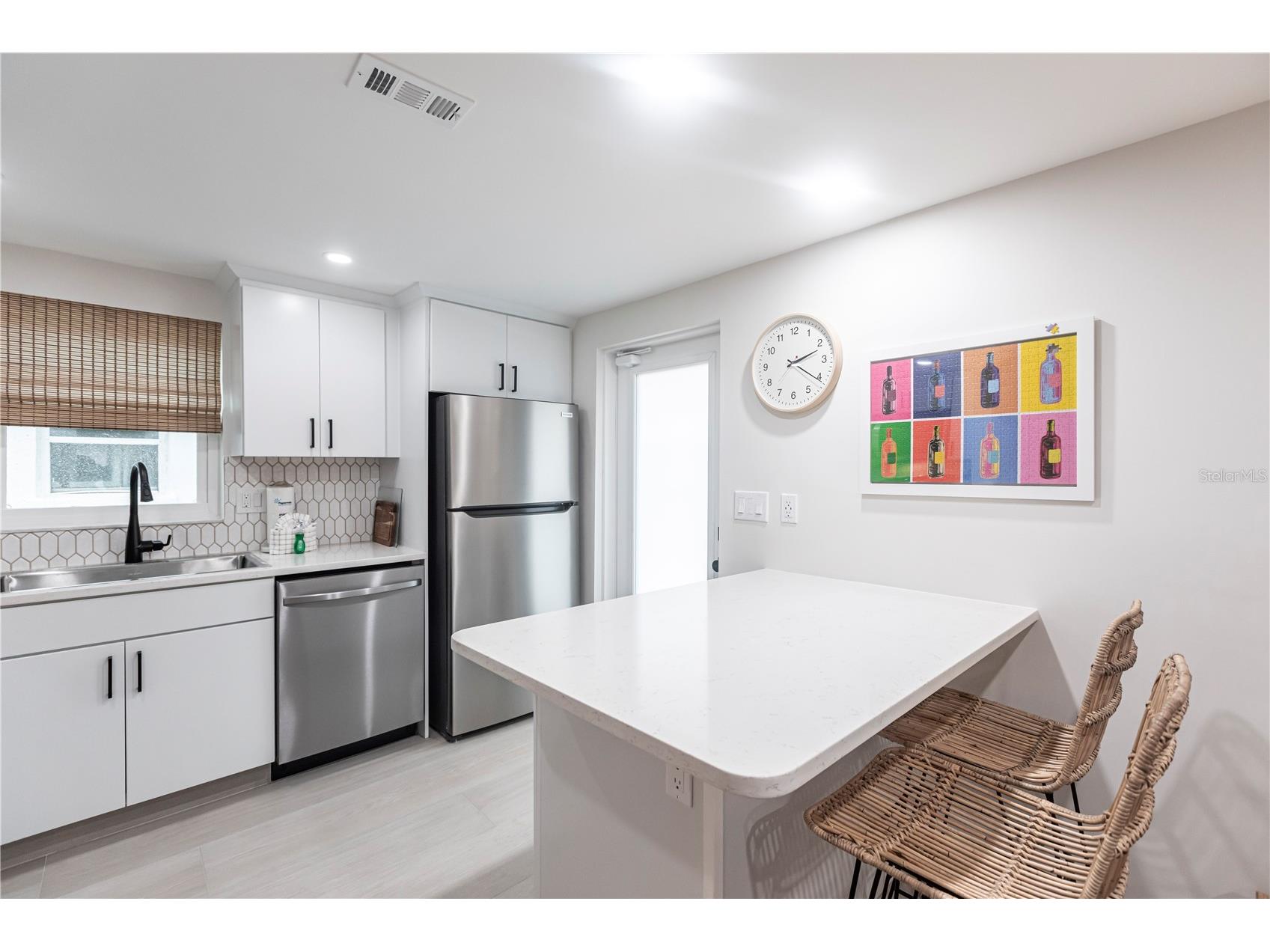 6154 Midnight Pass Road #B18 Sarasota FL 34242 TB8468391 image6