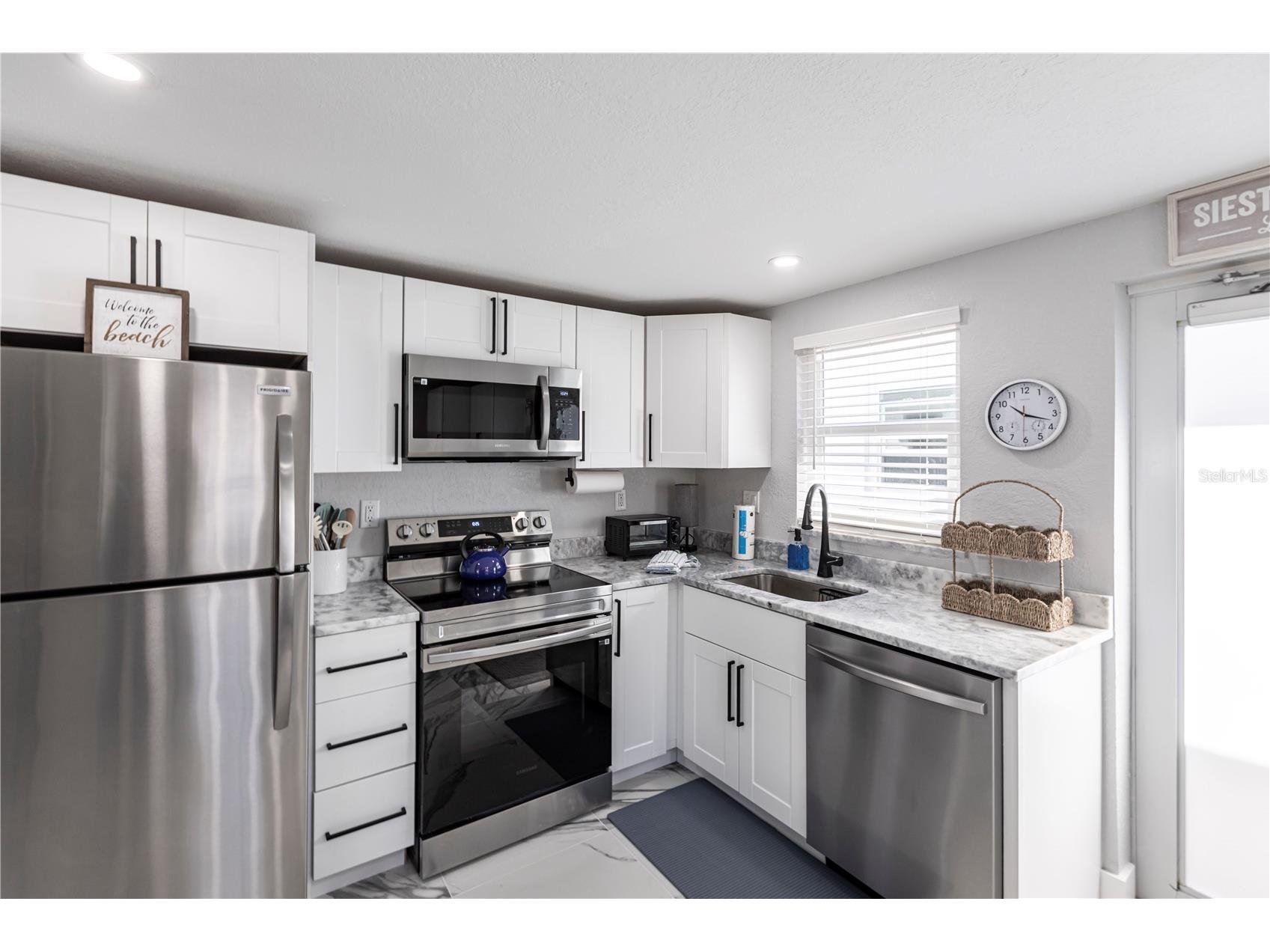 6154 Midnight Pass Road #C16 Sarasota FL 34242 TB8468647 image7