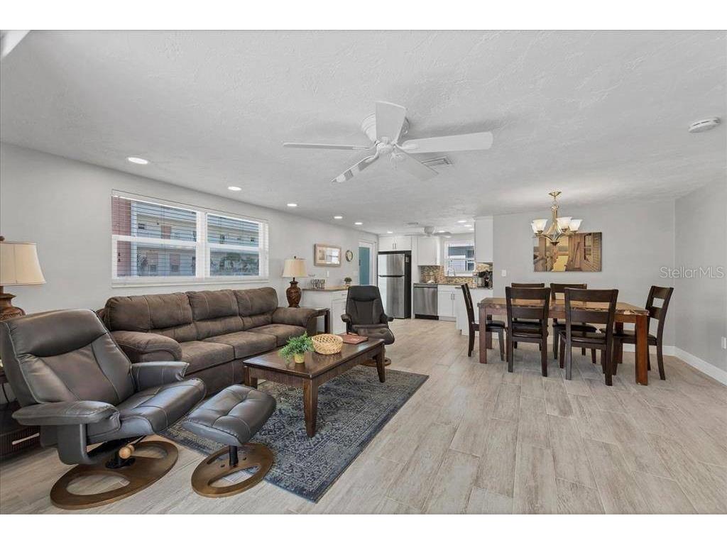 6154 Midnight Pass Road #C18 Sarasota FL 34242 TB8468508 image2