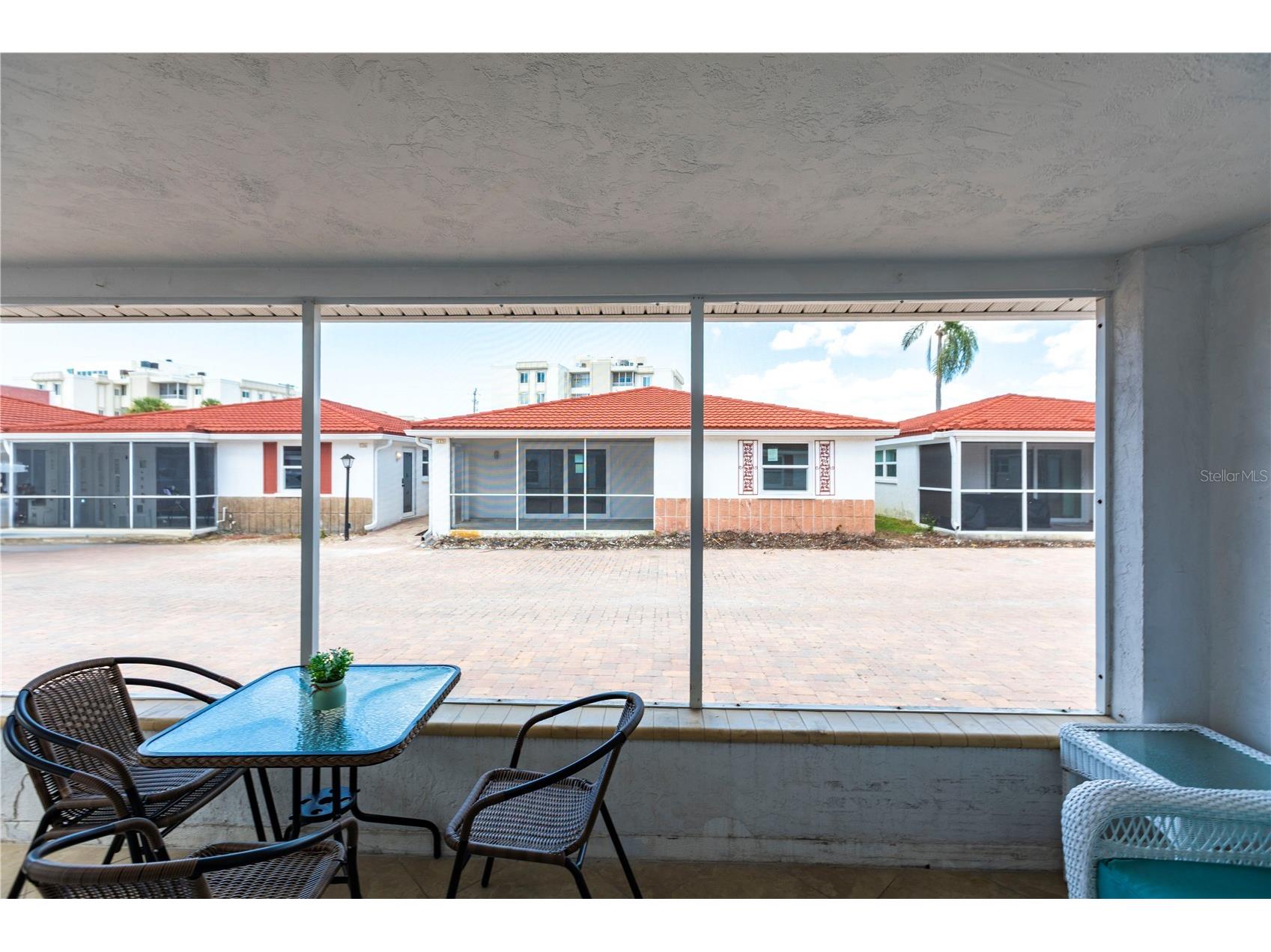 6154 Midnight Pass Road #D15 Sarasota FL 34242 TB8468512 image2