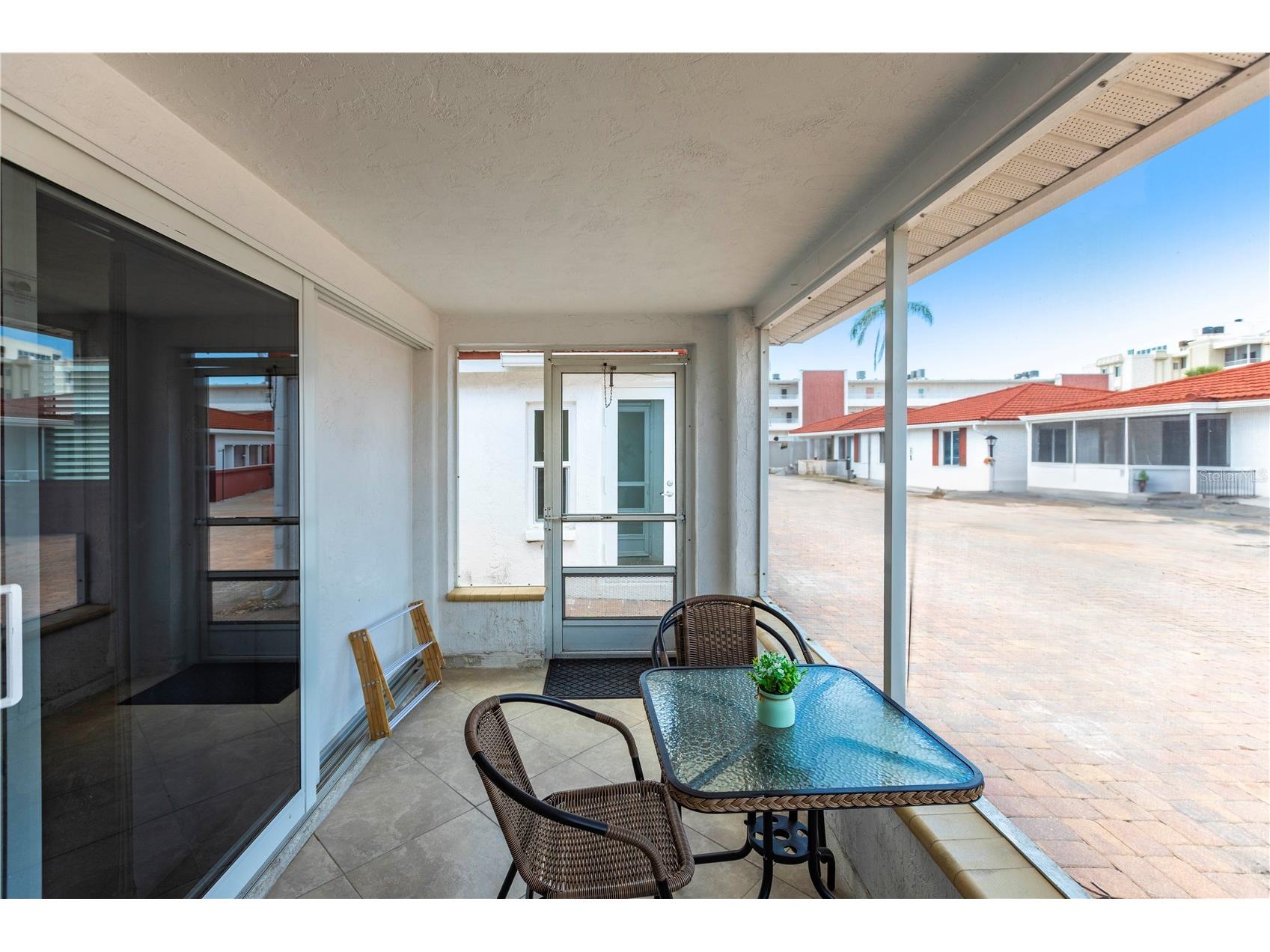 6154 Midnight Pass Road #D15 Sarasota FL 34242 TB8468512 image3