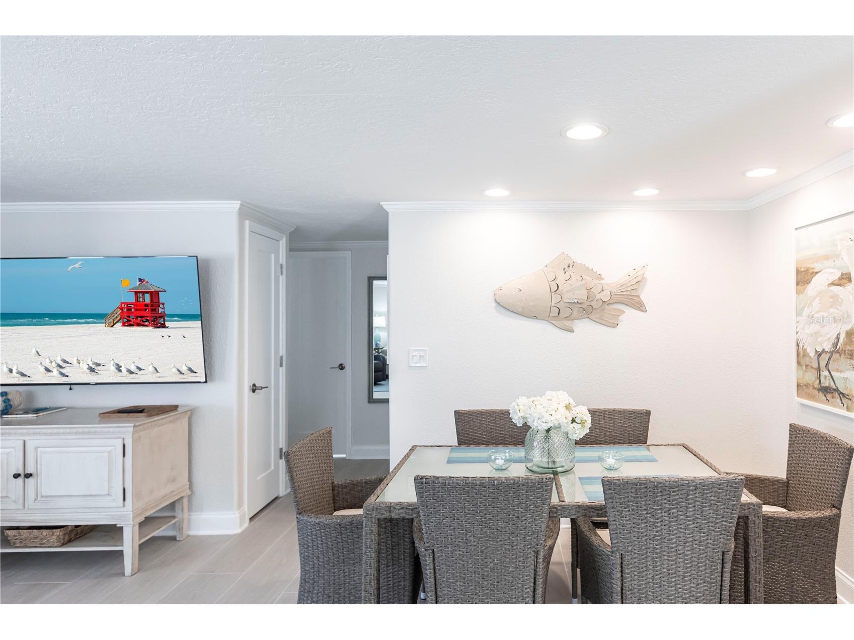 6154 Midnight Pass Road #D15 Sarasota FL 34242 TB8468512 image8