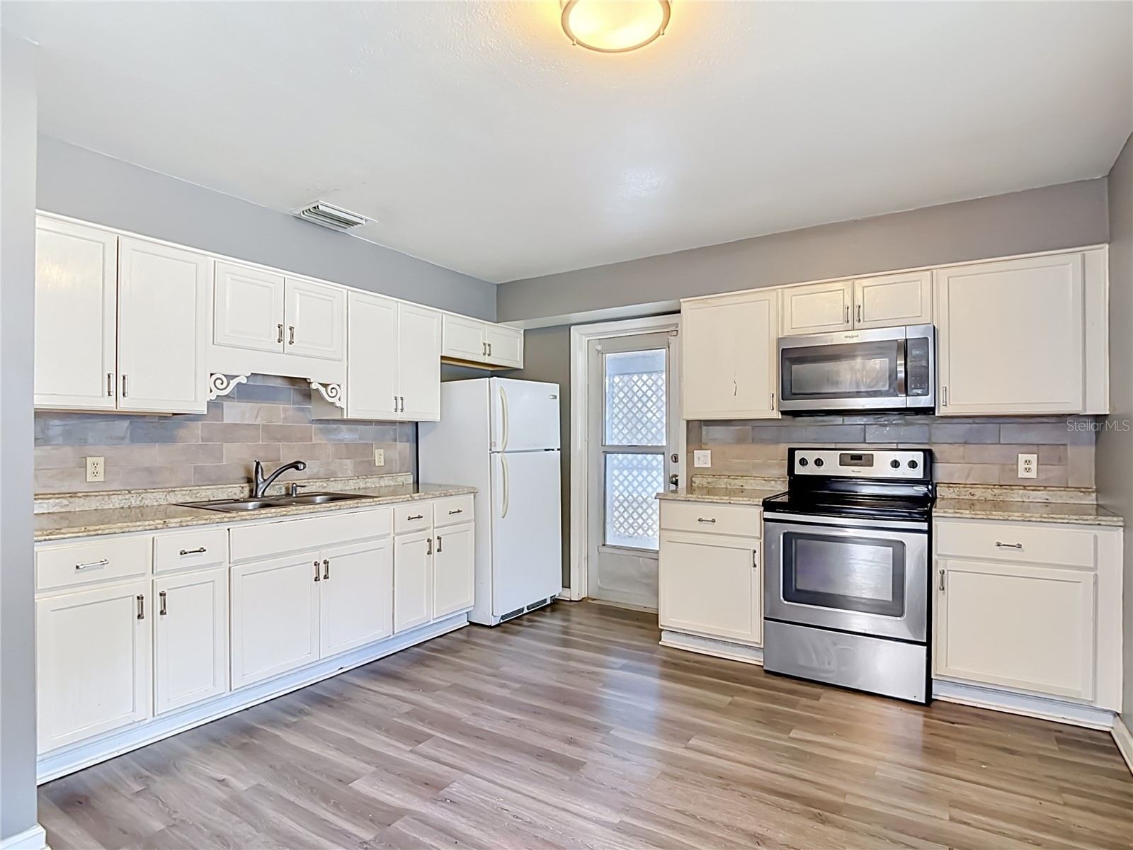 6155 9th Street Zephyrhills FL 33542 TB8502354 image16