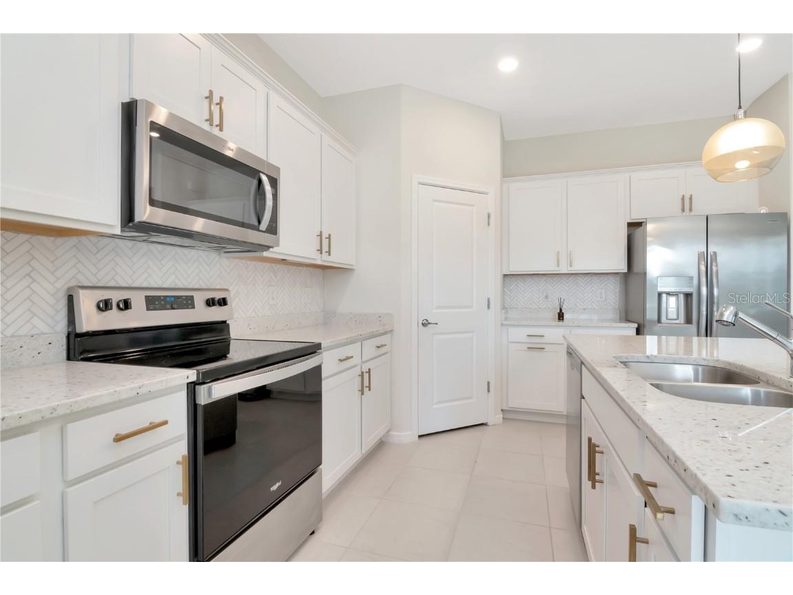 6156 Bradford Woods Drive Zephyrhills FL 33542 TB8423826 image28