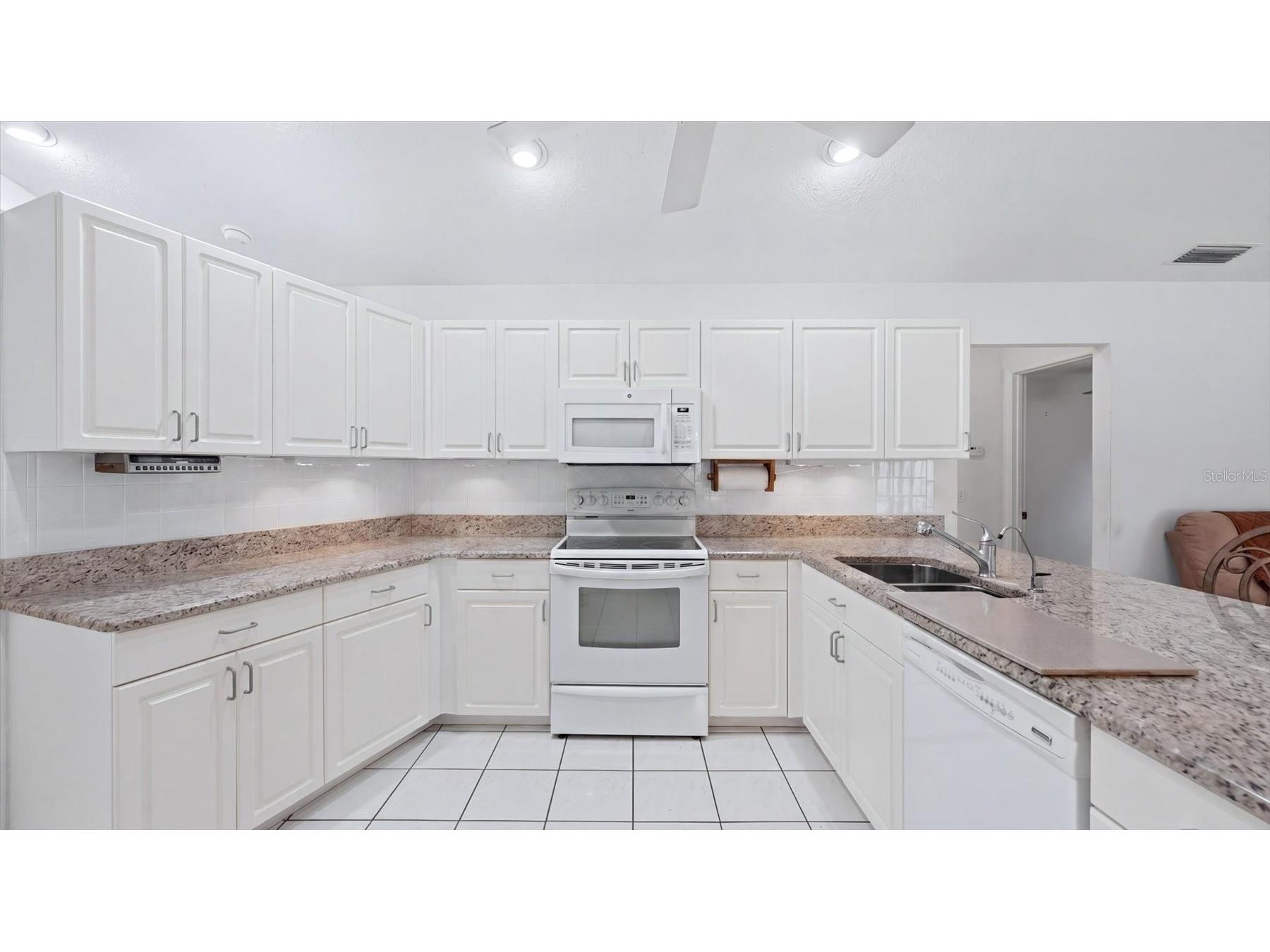6157 55th Avenue Circle E Bradenton FL 34203 A4693956 image16