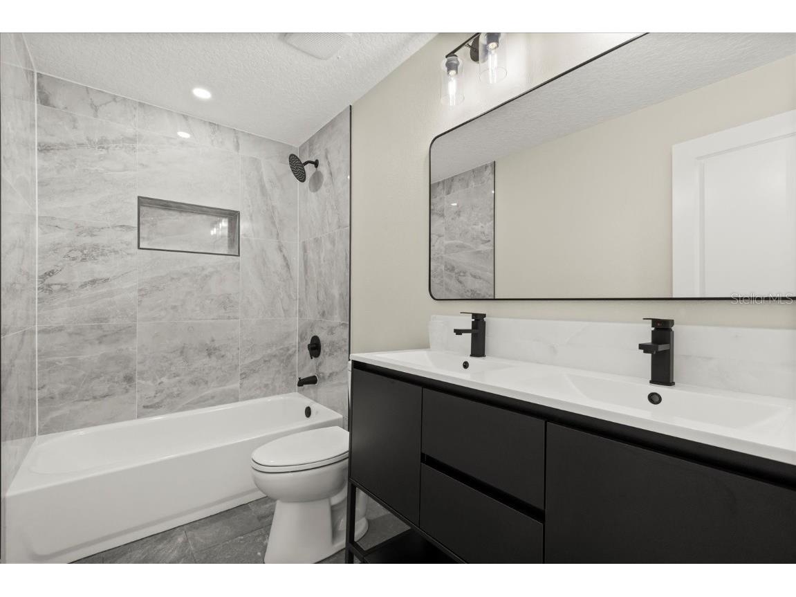 6157 Medford Drive Orlando FL 32808 O6345872 image10