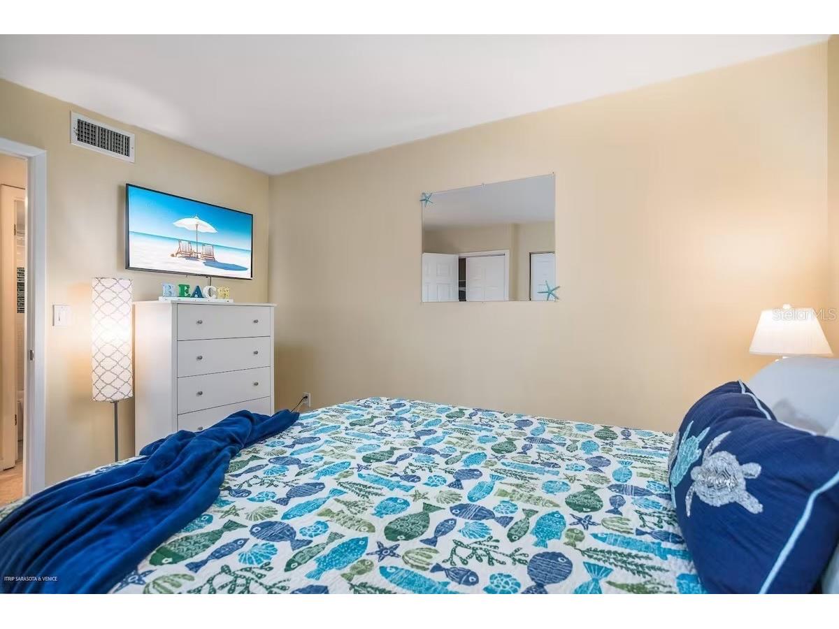 6157 Midnight Pass Road #A51 Sarasota FL 34242 TB8482718 image12