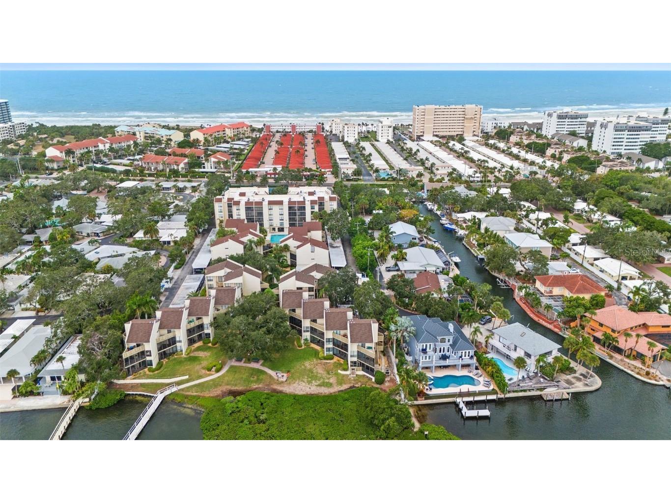 6157 Midnight Pass Road #A52 Sarasota FL 34242 A4586059 image1