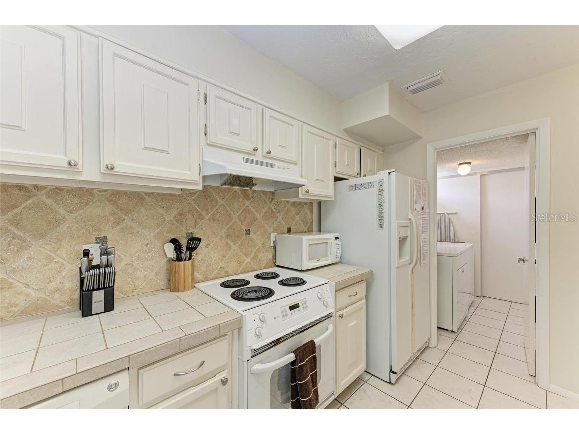 6157 Midnight Pass Road #C12 Sarasota FL 34242 A4618161 image11