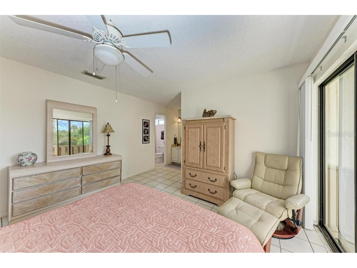 6157 Midnight Pass Road #C12 Sarasota FL 34242 A4618161 image15