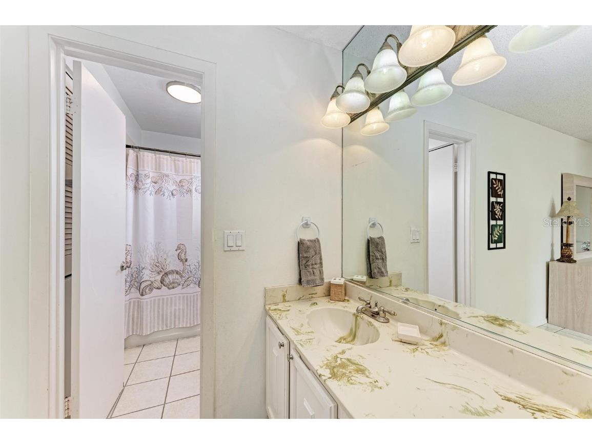 6157 Midnight Pass Road #C12 Sarasota FL 34242 A4618161 image16