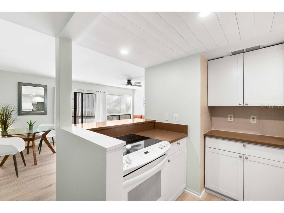 6157 Midnight Pass Road #D31 Sarasota FL 34242 N6137862 image7