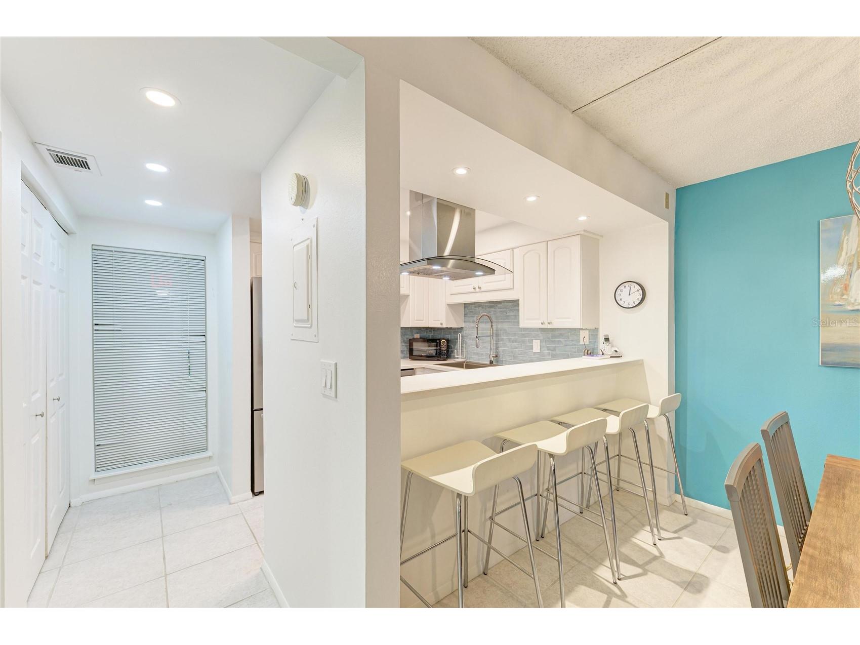 6157 Midnight Pass Road #E12 Sarasota FL 34242 A4698724 image12
