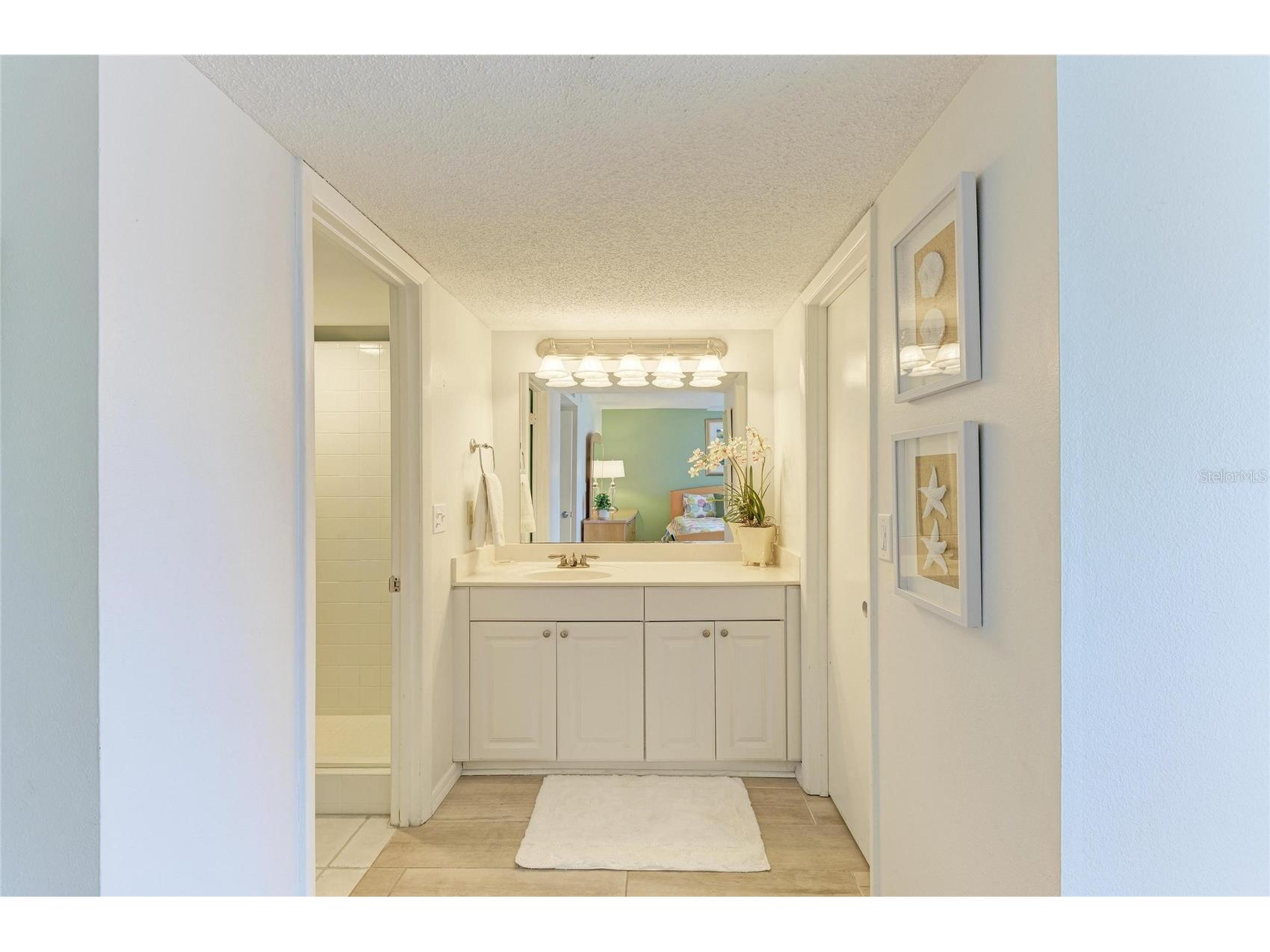 6157 Midnight Pass Road #E12 Sarasota FL 34242 A4698724 image23