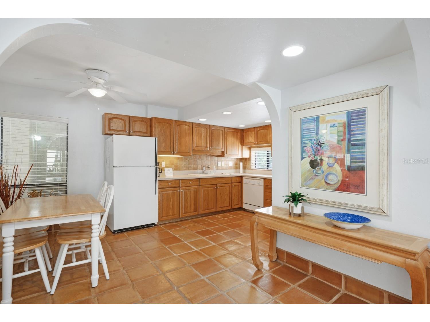 6157 Midnight Pass Road #E22 Sarasota FL 34242 A4684348 image2