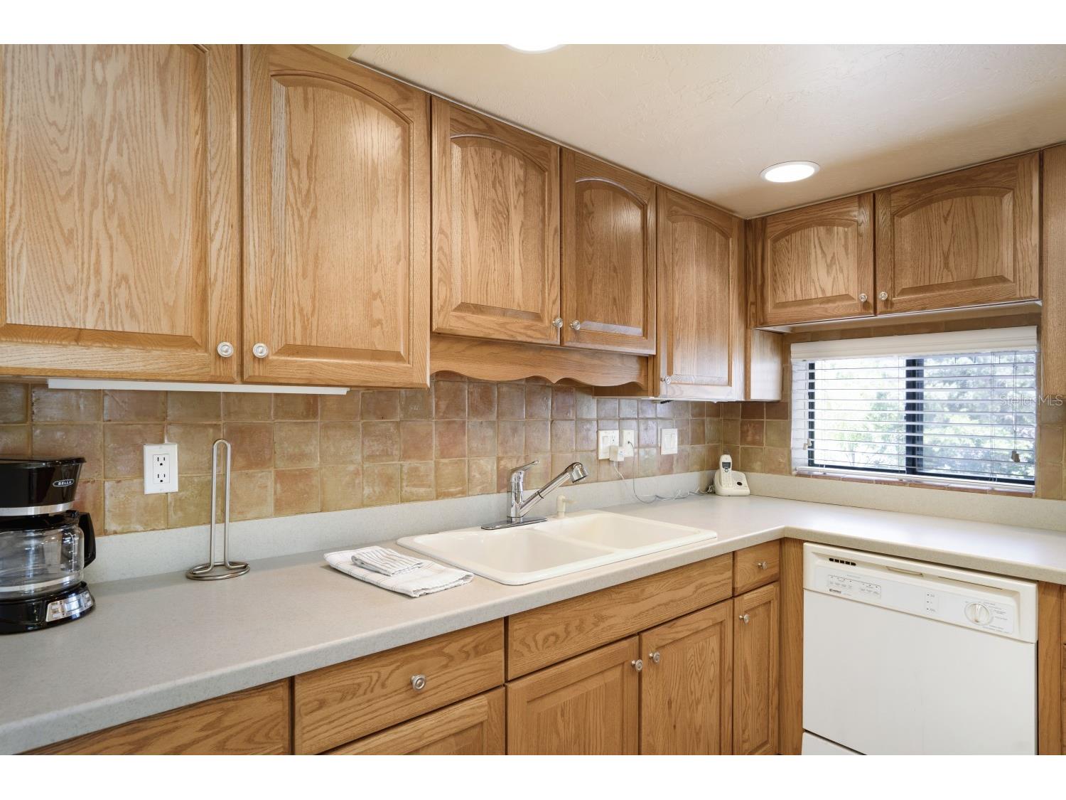 6157 Midnight Pass Road #E22 Sarasota FL 34242 A4684348 image23