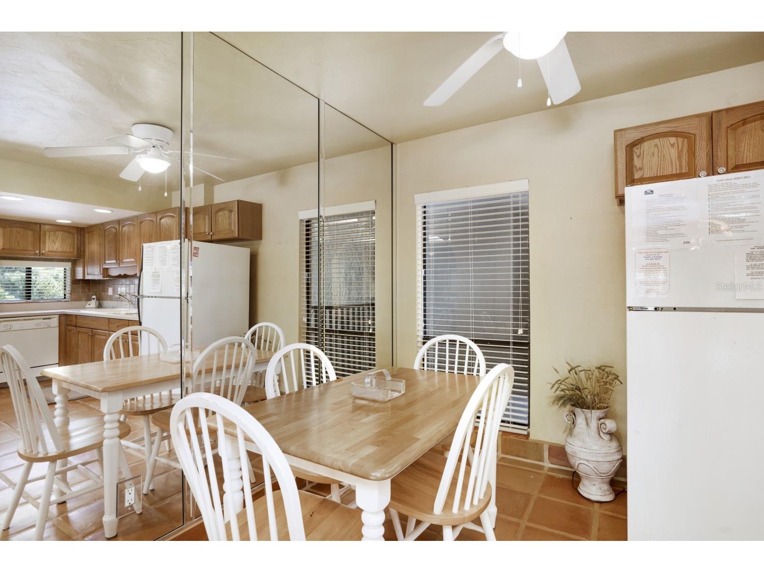 6157 Midnight Pass Road #E22 Sarasota FL 34242 A4684348 image27