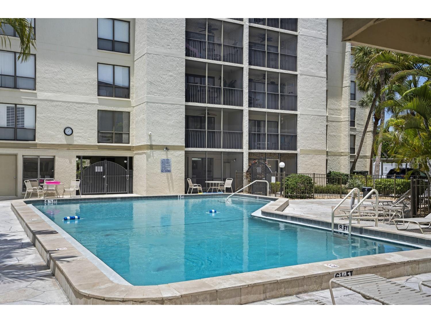 6157 Midnight Pass Road #E22 Sarasota FL 34242 A4684348 image43