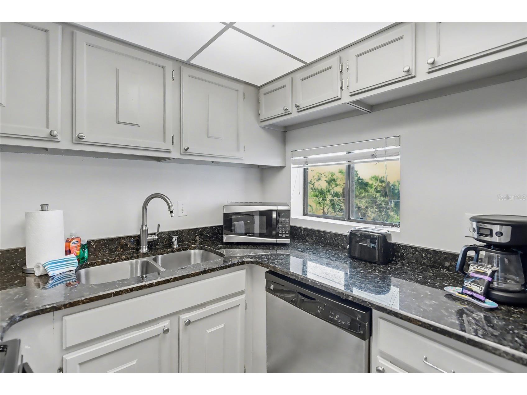 6157 Midnight Pass Road #E23 Sarasota FL 34242 A4675237 image15
