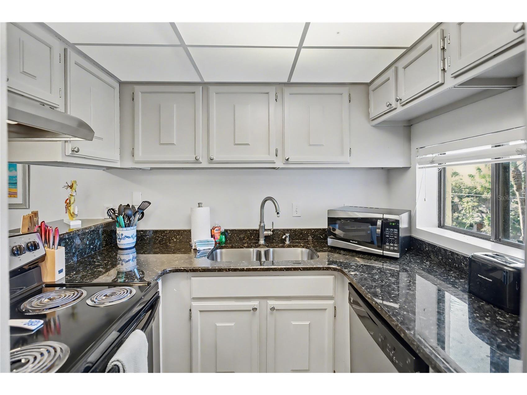 6157 Midnight Pass Road #E23 Sarasota FL 34242 A4675237 image16